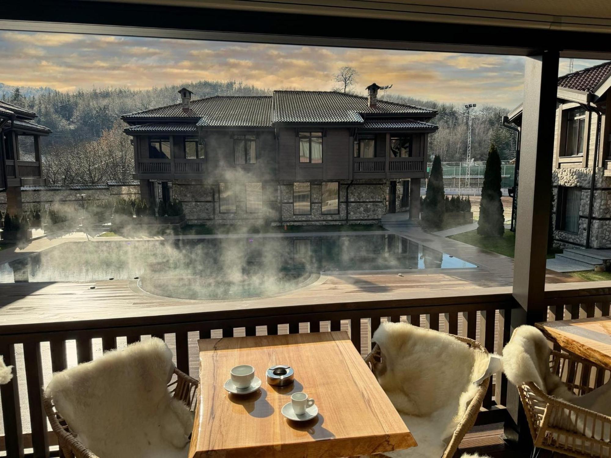 V Guest house *